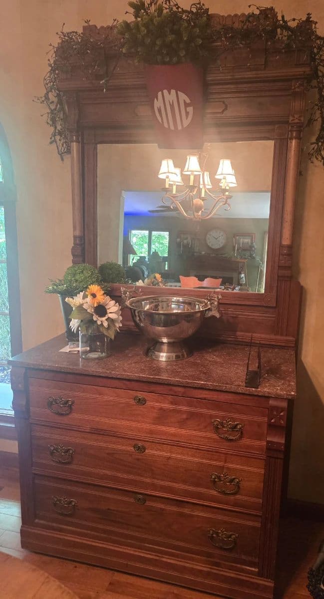 Definace , MO Estate Sale photo 1