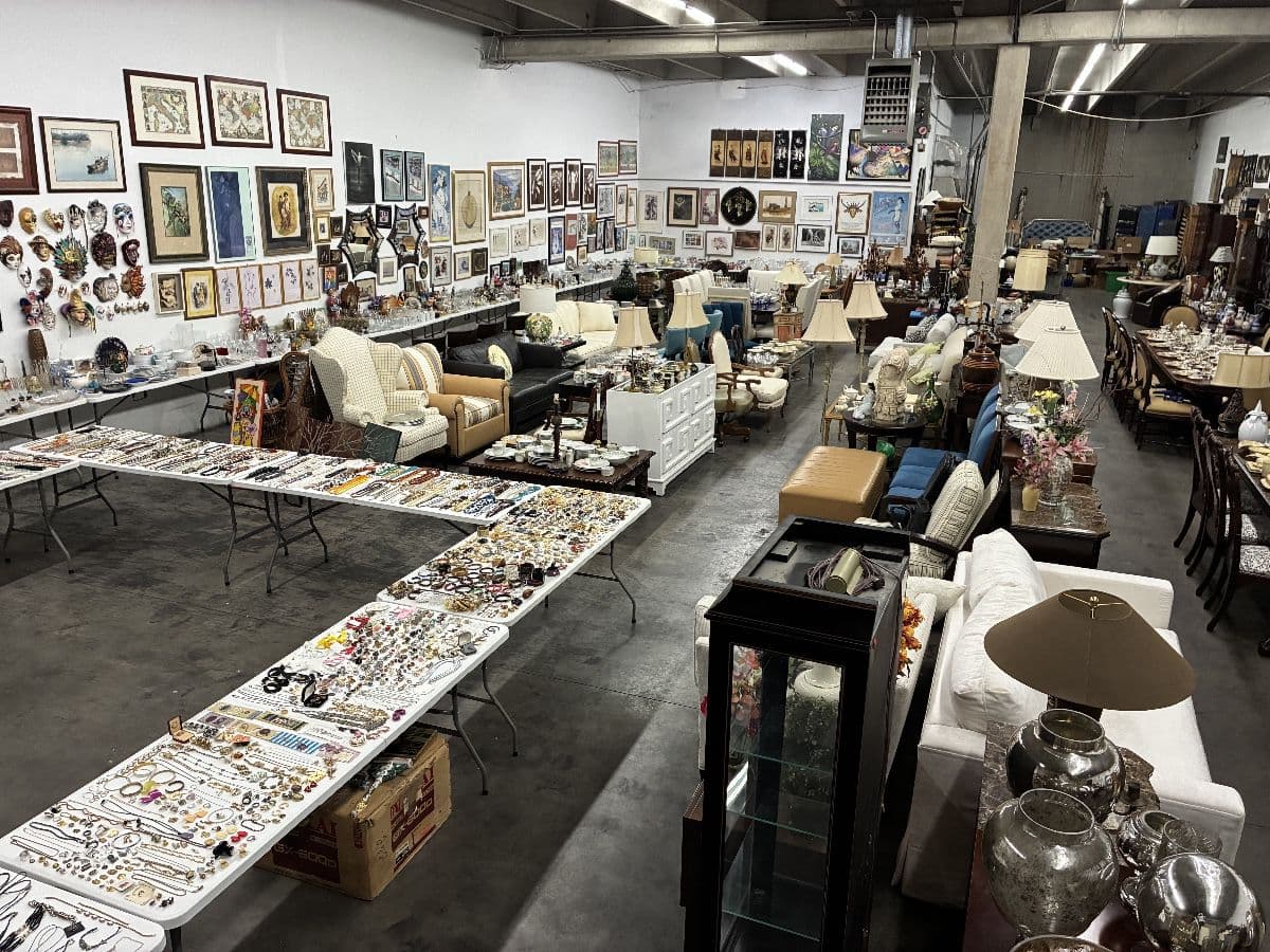 Luxury Estate Warehouse Sale – Furniture, Art, Persian Rugs + Massive Costume Jewelry photo 2