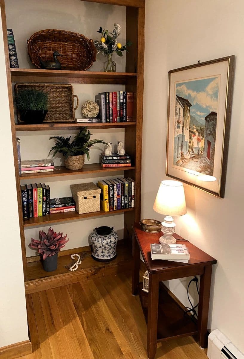EAST HARWICH POP-UP QUICKIE MOVING SALE! PRISTINE/BEAUTIFUL FINDS NEEDING A GOOD HOME! photo 4