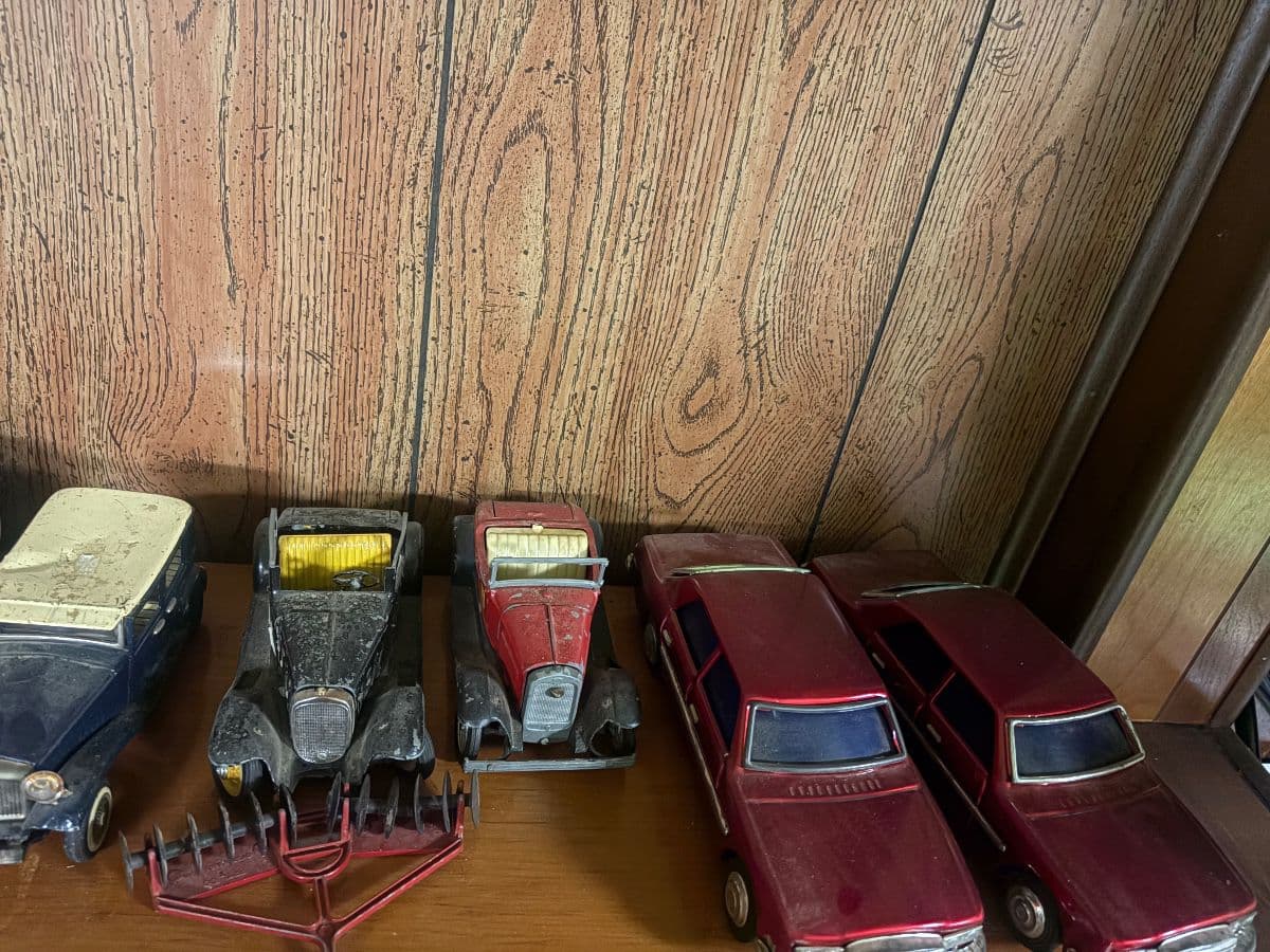Die-Cast & Nostalgic Merchandise Galore Estate Sale! photo 10