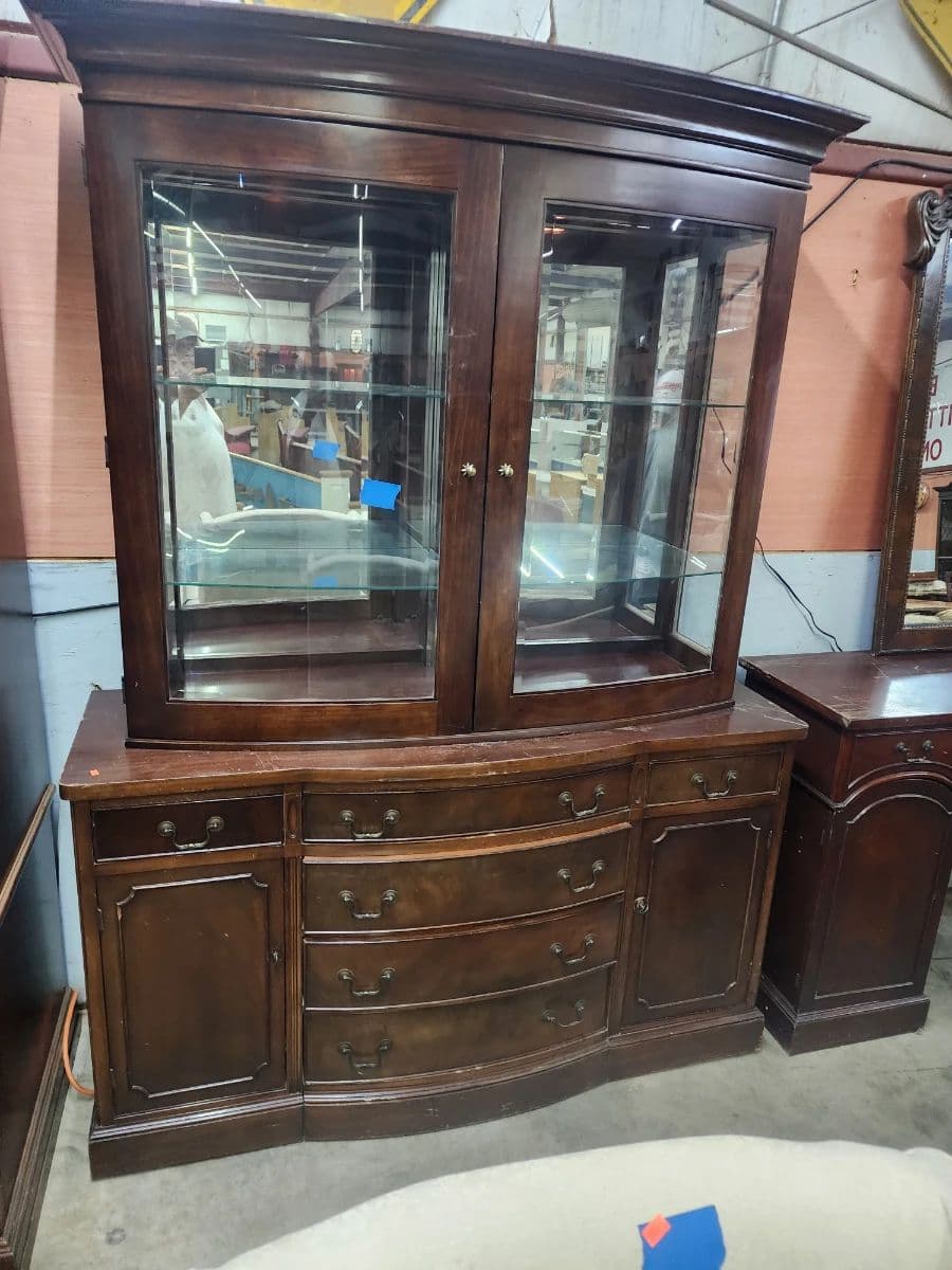 ONE-DAY POP-UP SALE! Brick Ranch-Furniture, Lamps, Art, ++ Everything must go!! photo 11