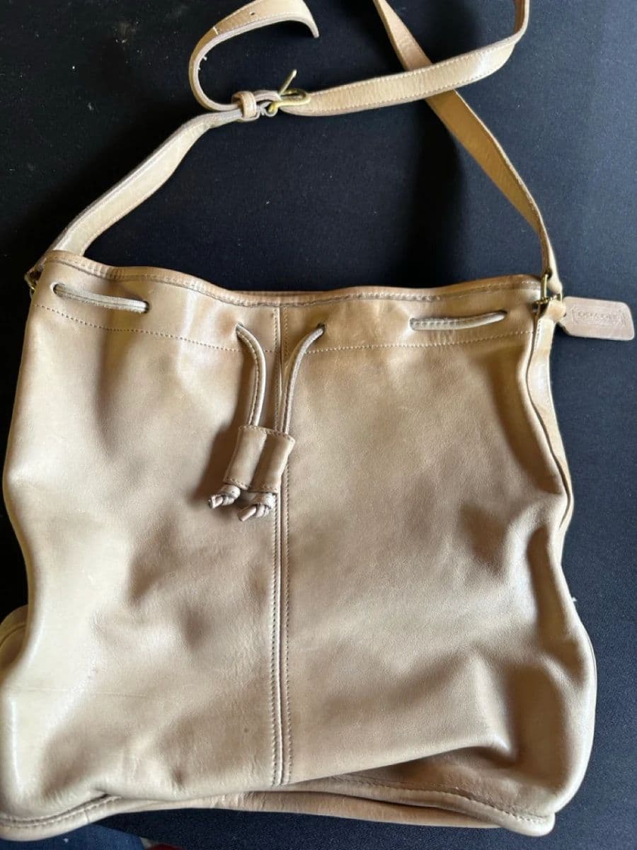 Mid Century Modest Estate Sale photo 8