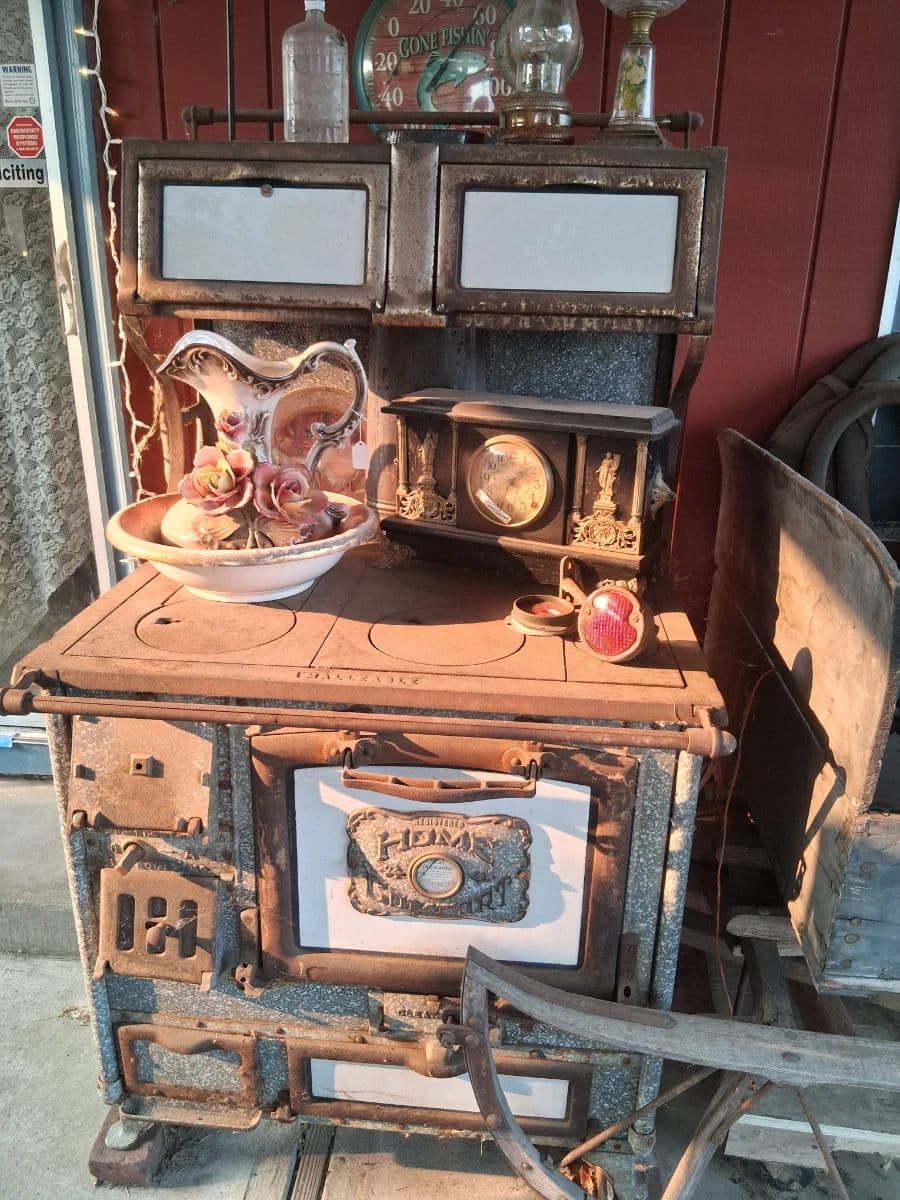 Rare, jaw dropping, awe inspiring, unique, eclectic wonderland super Estate Sale photo 4