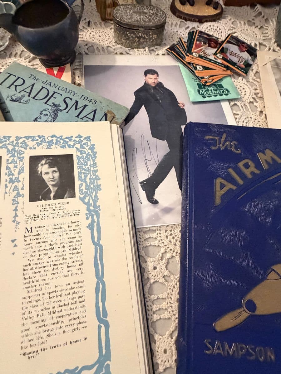 SACRAMENTO ESTATE SALE TOOLS, SIGNED BOOKS, COLLECTIBLES photo 10