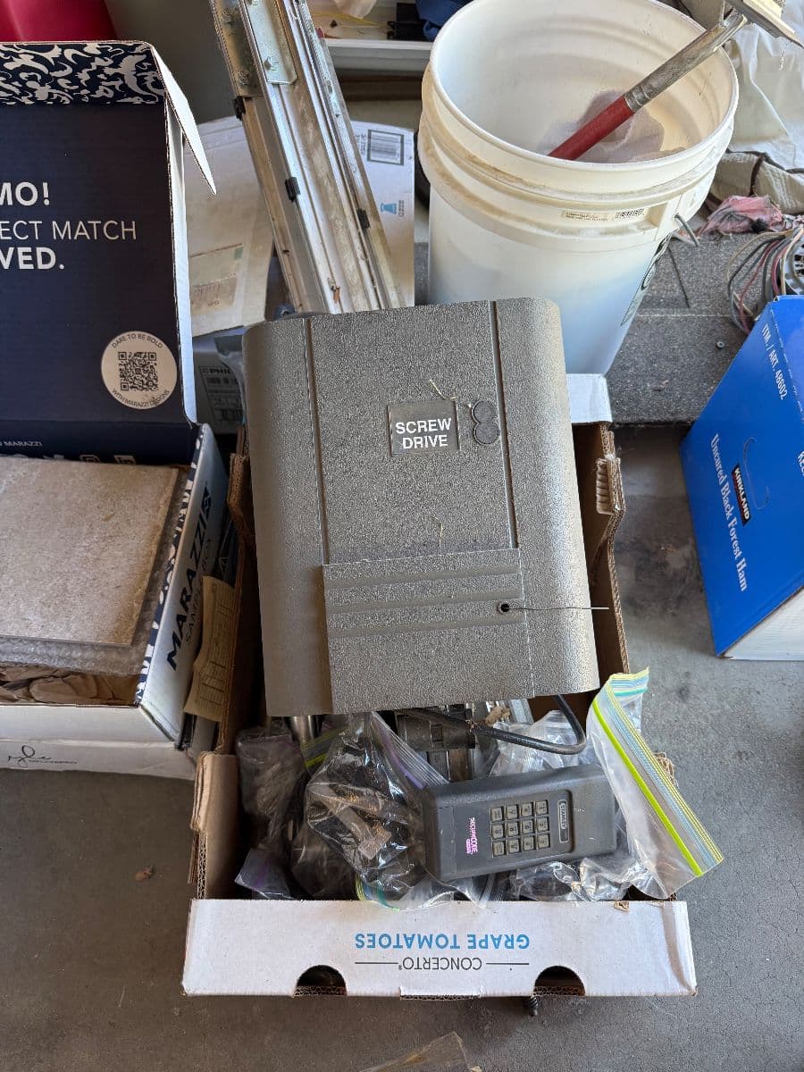 Everything must go! photo 5