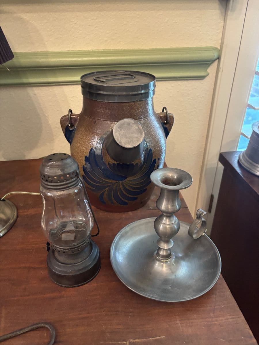 Antique Collectors Dream Sale photo 11
