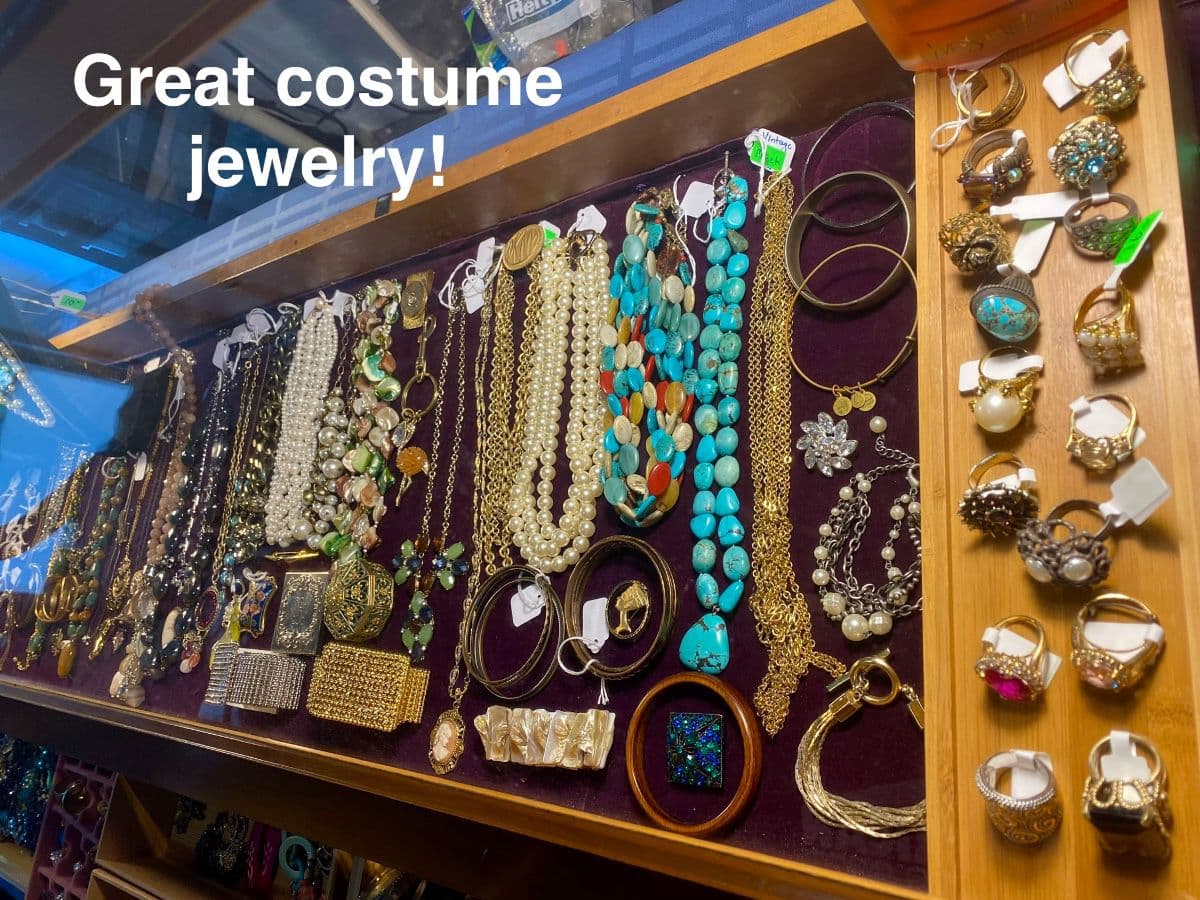 Sophisticated Vinings/Buckhead Estate Sale: An Elegant Selection of Timeless Treasures photo 4