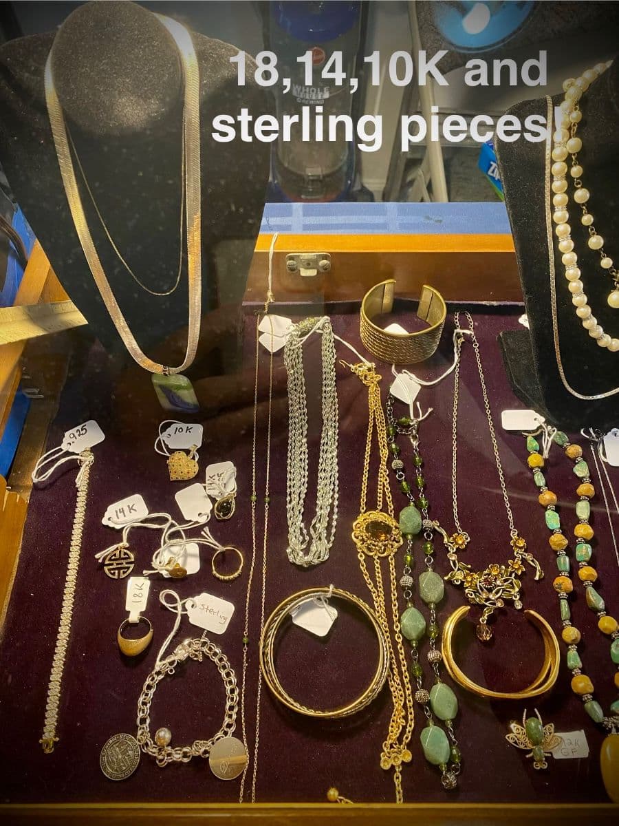 Sophisticated Vinings/Buckhead Estate Sale: An Elegant Selection of Timeless Treasures photo 3
