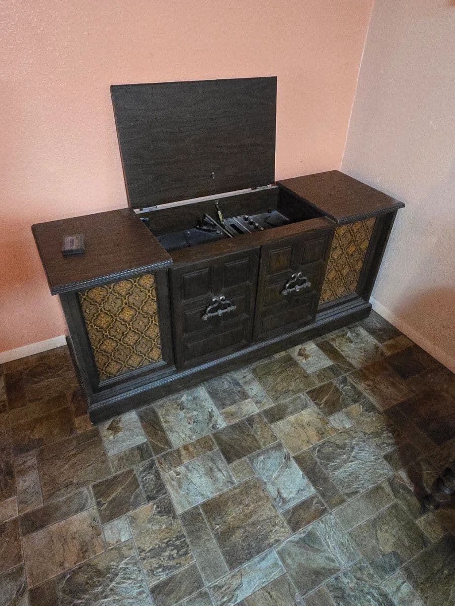 Cozy Home Of Treasures, Everything most go in home.. photo 1