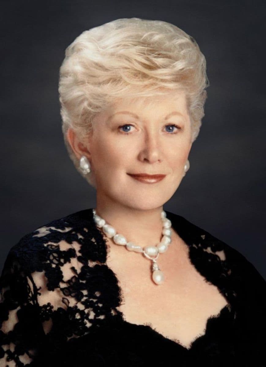 Estate of Sydell Miller: Luxury Goods/Couture Fashion/Custom Furnishings to Benefit Charity photo 1