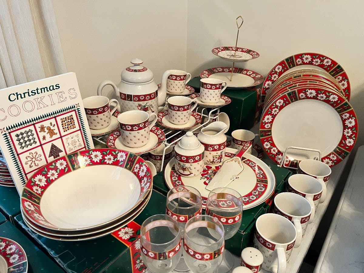 Vera, Vintage, & Very Much More! photo 9