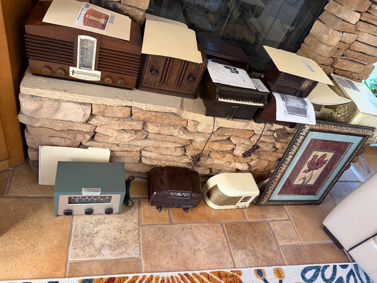 Scottsdale (StoneGate) Estate Sale Packed House. 2 days only sale photo 1