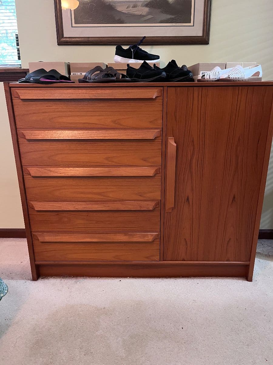 Donna Davis Estate Sales Llc: -Art Jewelry-MCM style furniture- Mower- More photo 1