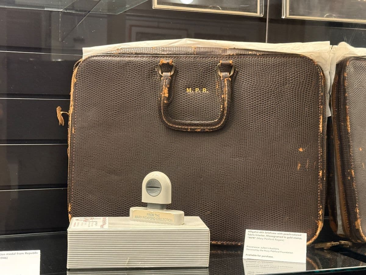 Hollywood Heritage Museum Memorabilia, Book and DVD sale photo 9