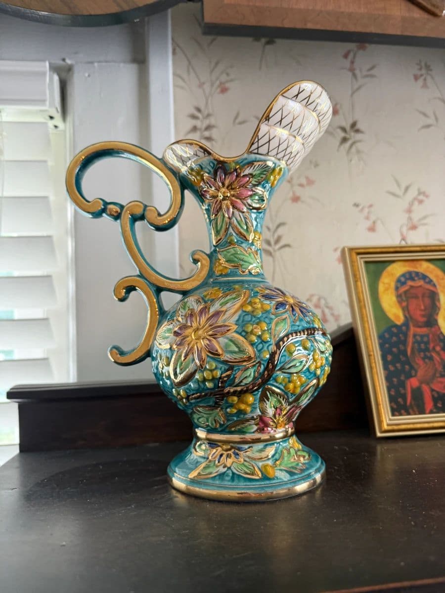 Kansas City Jewelry, Vintage Furniture and Collectibles Estate Sale photo 9