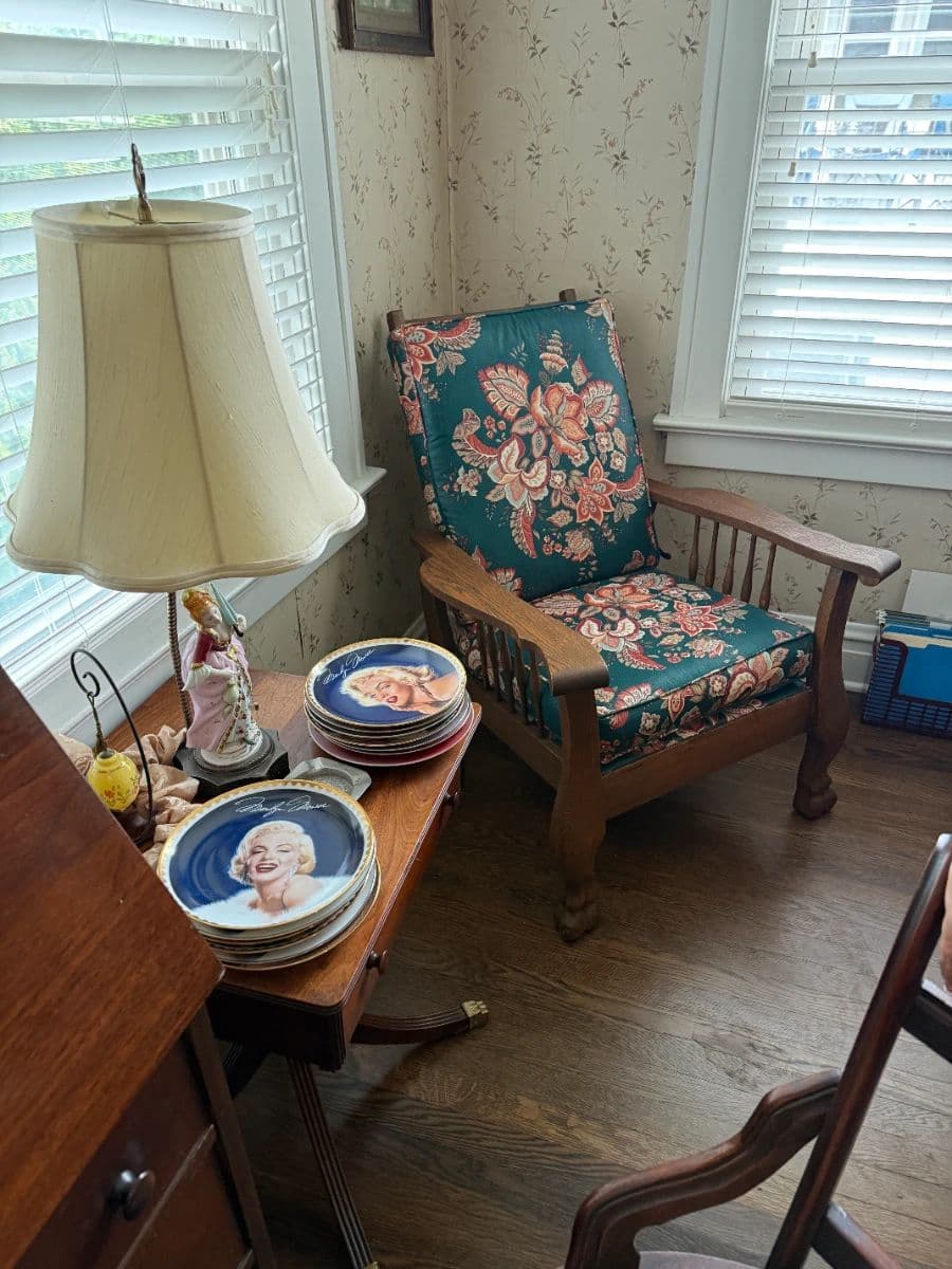 Kansas City Jewelry, Vintage Furniture and Collectibles Estate Sale photo 11