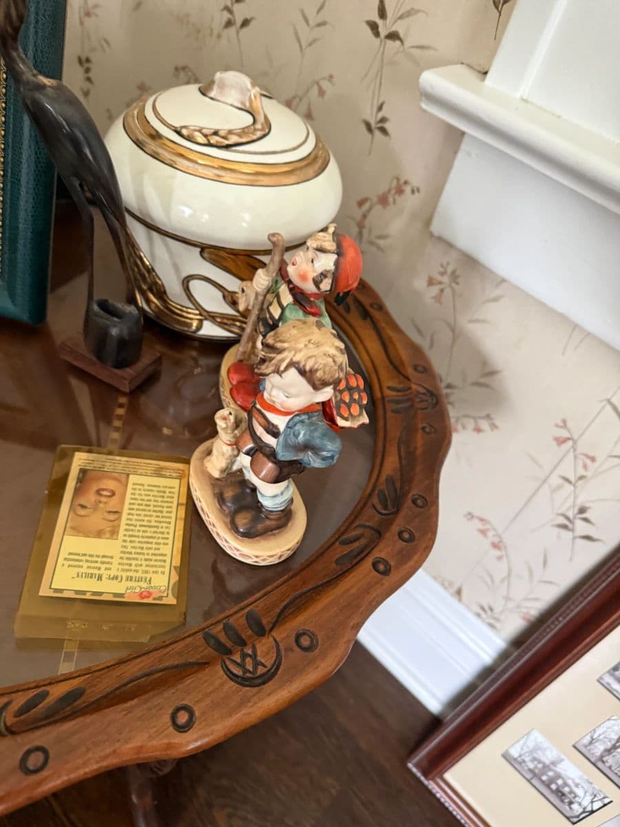Kansas City Jewelry, Vintage Furniture and Collectibles Estate Sale photo 6