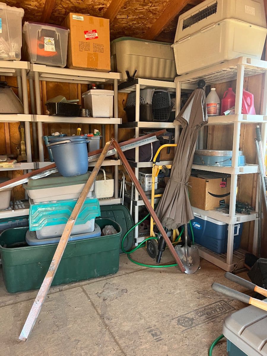 LARGE QUALITY ESTATE WITH ANTIQUES photo 1