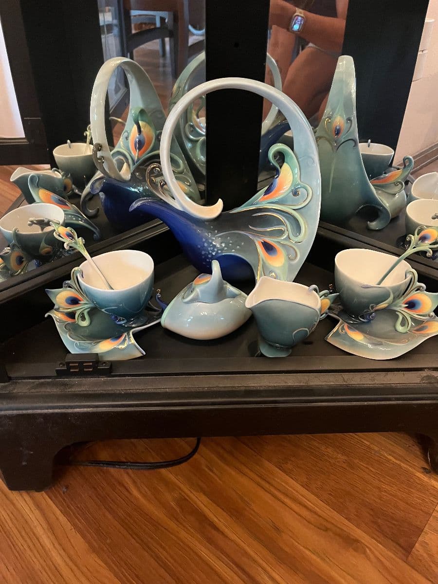LARGE QUALITY ESTATE WITH ANTIQUES photo 12