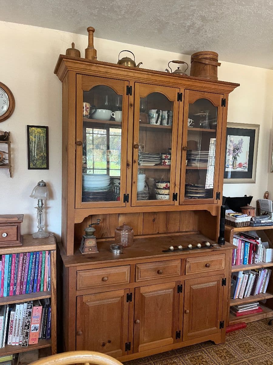 LARGE QUALITY ESTATE WITH ANTIQUES photo 6