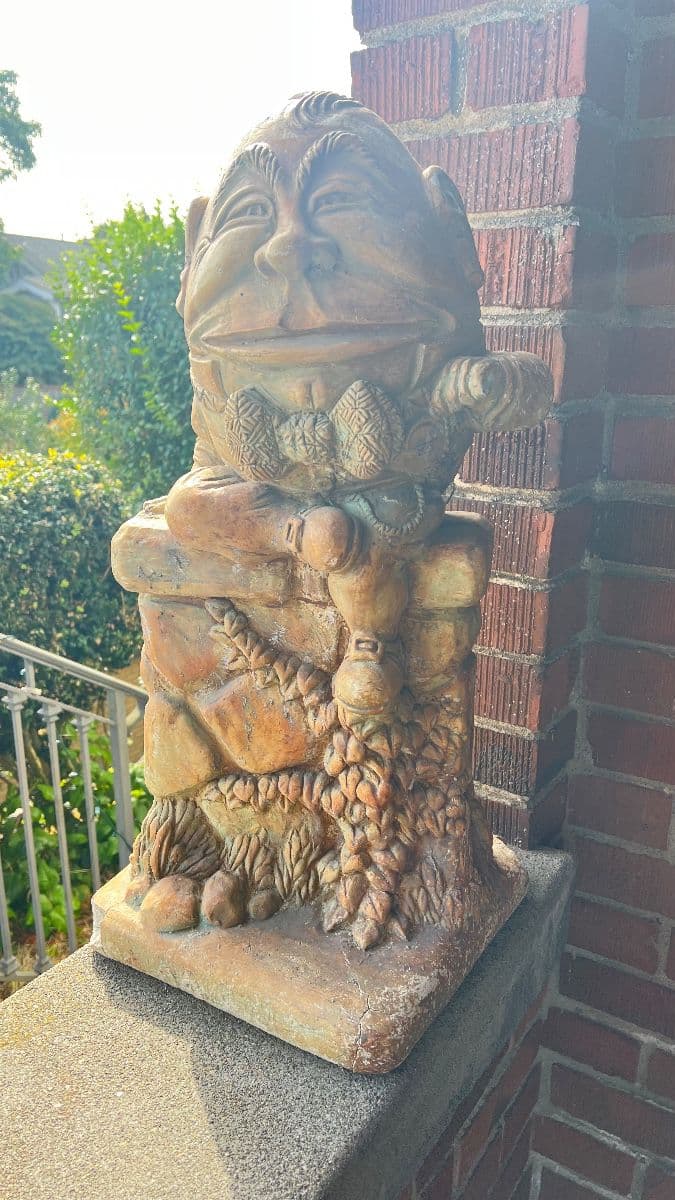 VAN ERP ~ Full Estate Sale near Greenlake photo 5