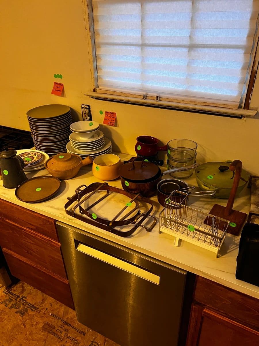 ESTATE SALE! Vintage furniture, Art, Home Goods and More - Everything Must Go photo 7