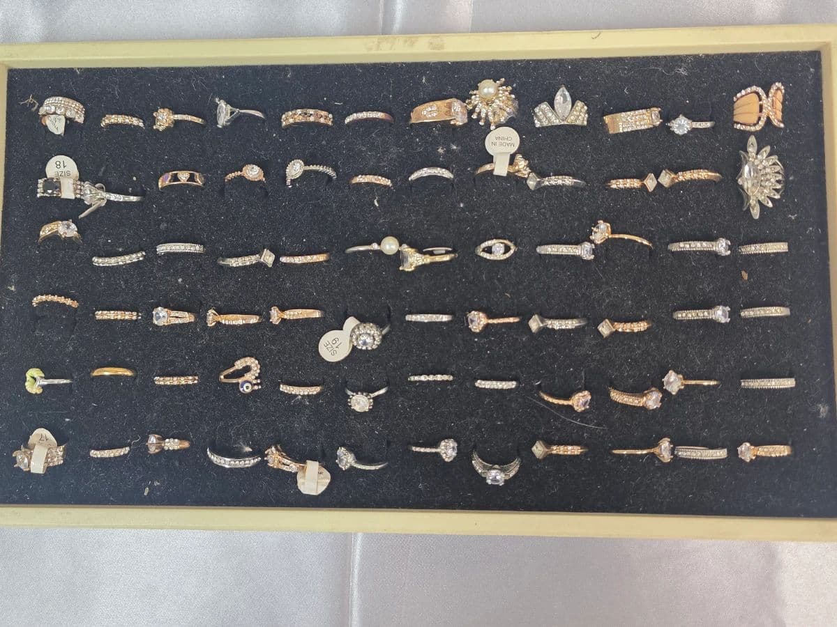 SEVERAL Rings 3/$28 Unisex | Costume & Vintage Rings | 100s to Dig Through | VTG ARTWORK / PAINTINGS photo 8