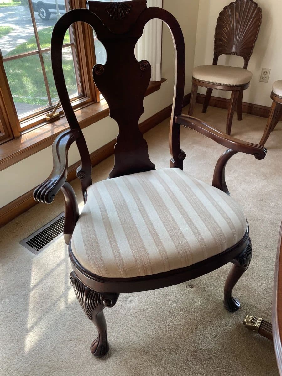 Traditional Antique & Vintage Filled Chesterfield Online Estate Sale photo 5