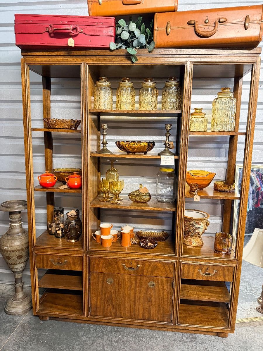 Vintage Warehouse Sale | Memorial / Energy Corridor | Vintage Rose Merchants photo 4