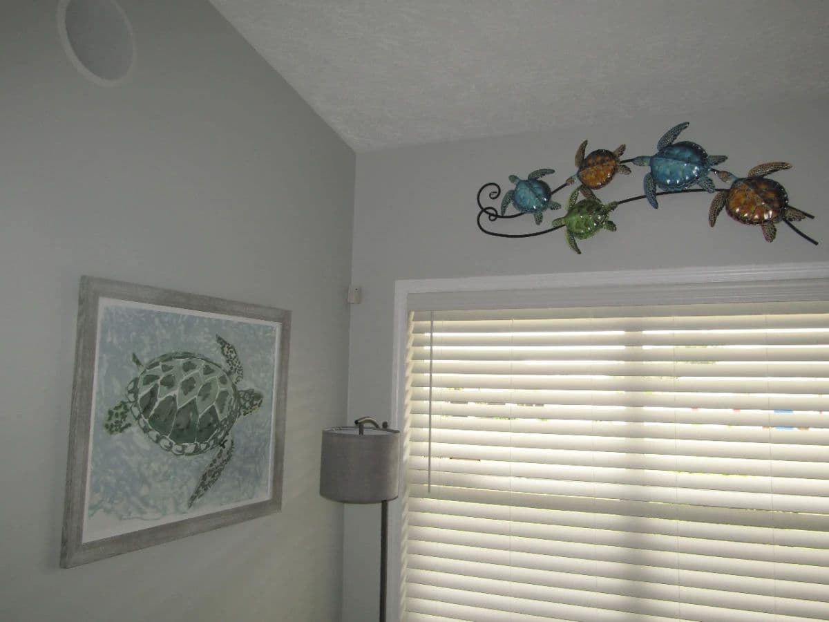 Clean, Cozy, Beachy Feel Home W/ Fun Contents photo 8