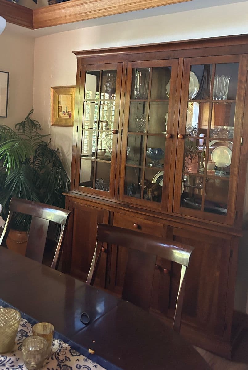It’s a Zoe TeBeau Estate Sale in Sierra Madre photo 8