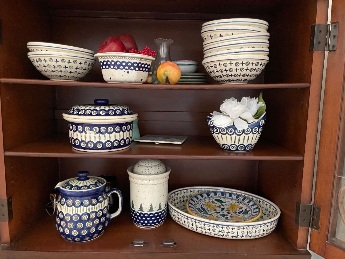 Blue Moon Collierville Sale! Modern Bed Room Suit, Refrigerator, Lladro, and Artwork photo 12