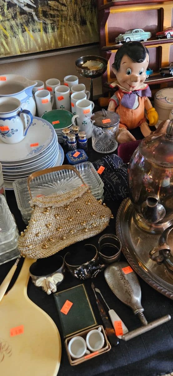 Amazing Finds Collectibles and much more! photo 11