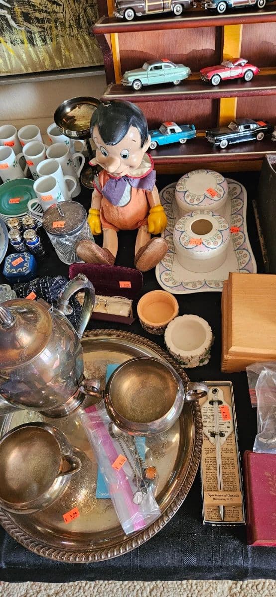 Amazing Finds Collectibles and much more! photo 8