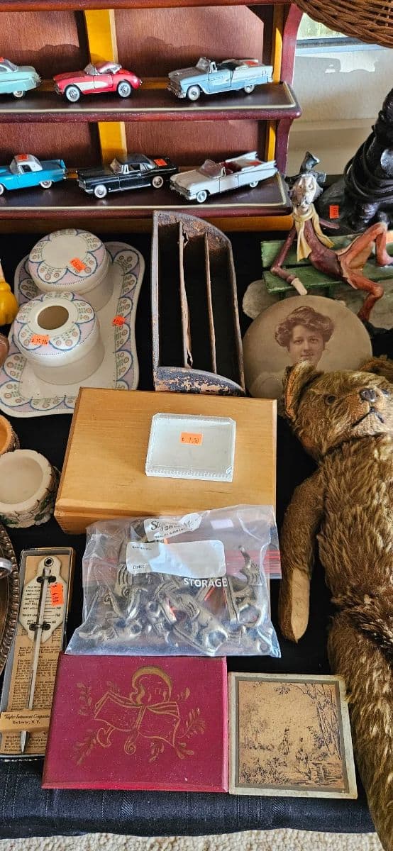 Amazing Finds Collectibles and much more! photo 7
