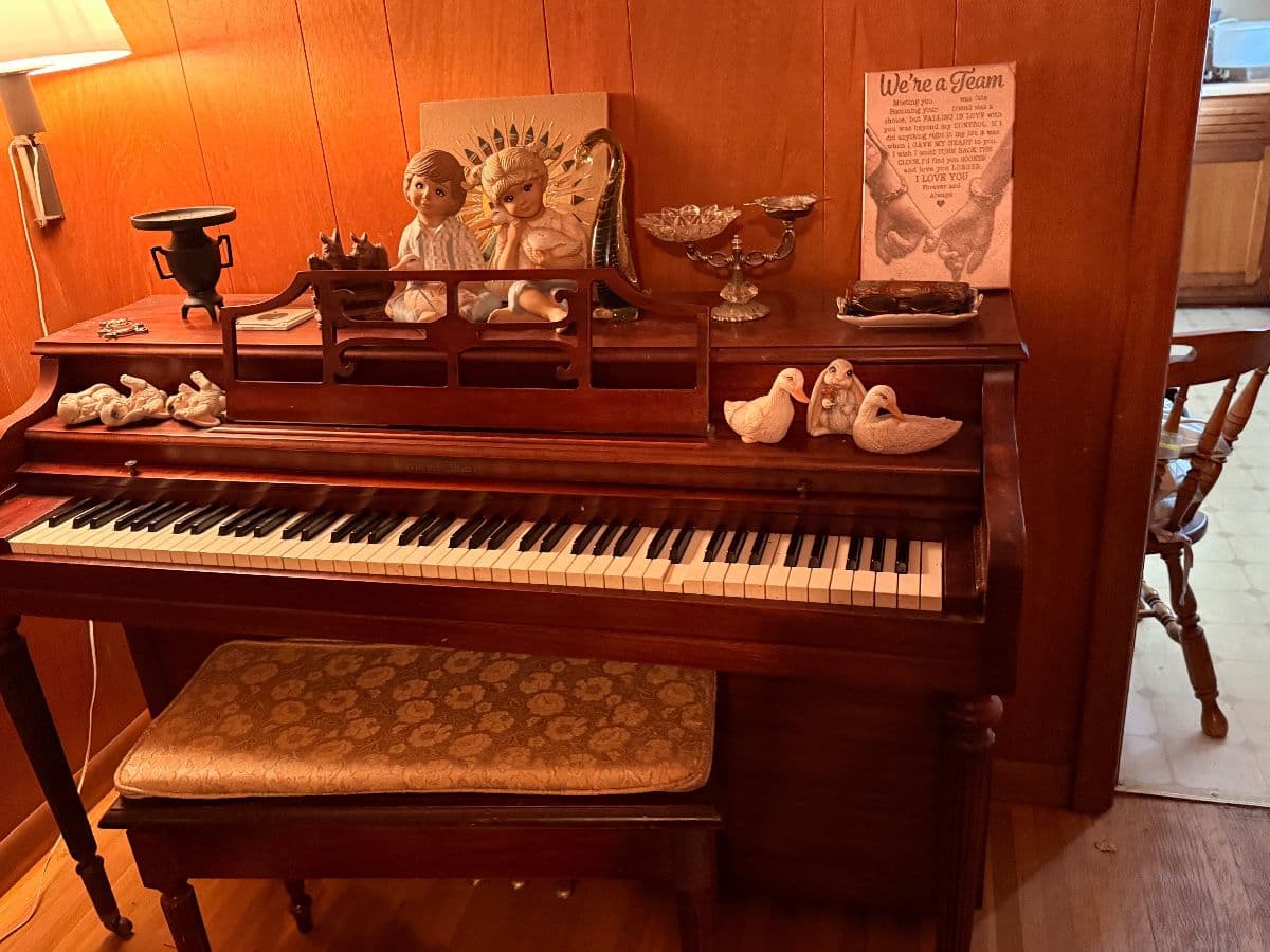 Heirlooms, Antiques, Industrial Sewing Machines and more photo 8