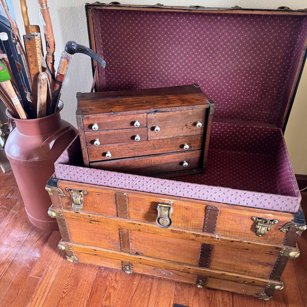 Troutdale ESTATE SALE photo 9