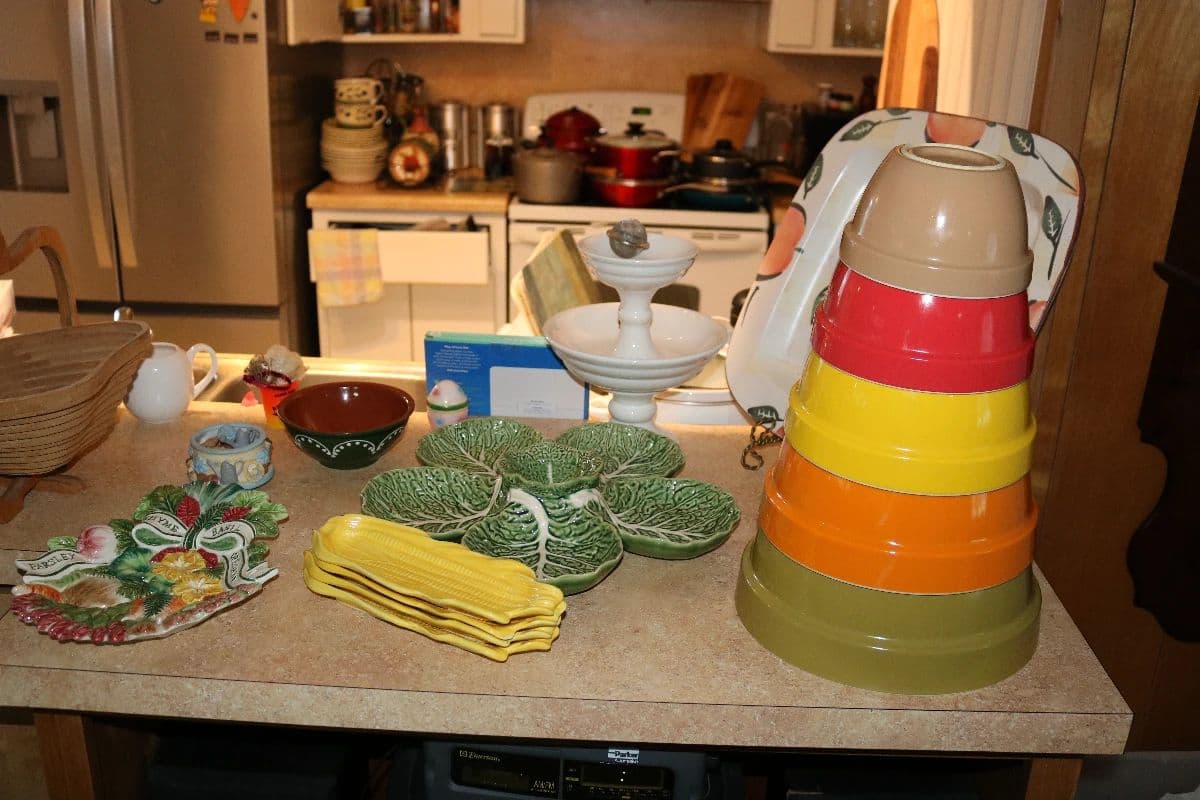 East Memphis Mid-Century House Estate Sale - 25% Off Sunday photo 7