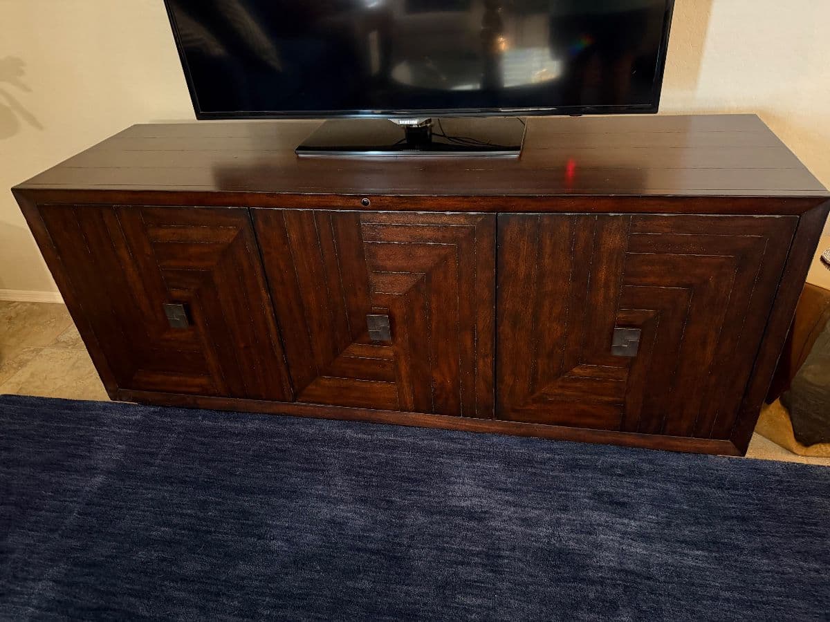 Hidden Gems Estate Sale photo 10