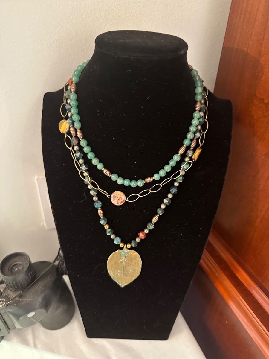 Eclectic Midtown Estate Sale, Art, Pottery, Jewelry, dining, kitchen, queen adjustable bed photo 7