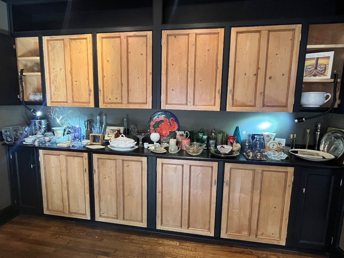 Eclectic Midtown Estate Sale, Art, Pottery, Jewelry, dining, kitchen, queen adjustable bed photo 12