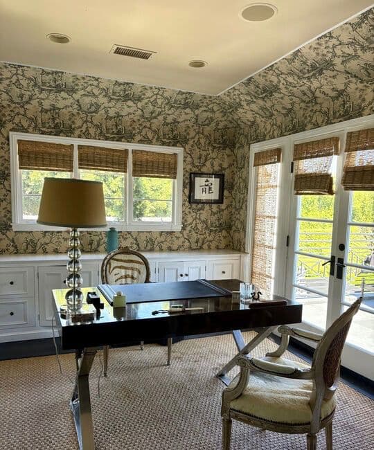 The Flats of Beverly Hills With Hollywood Glamour Fashion & Furnishings! photo 3
