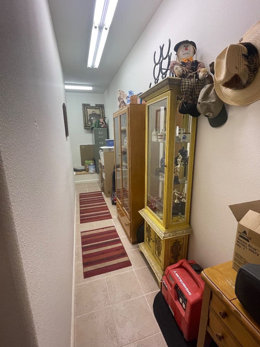 Lake Home & Garage full! Blow out 4 day ! Prices slashed to move! photo 5