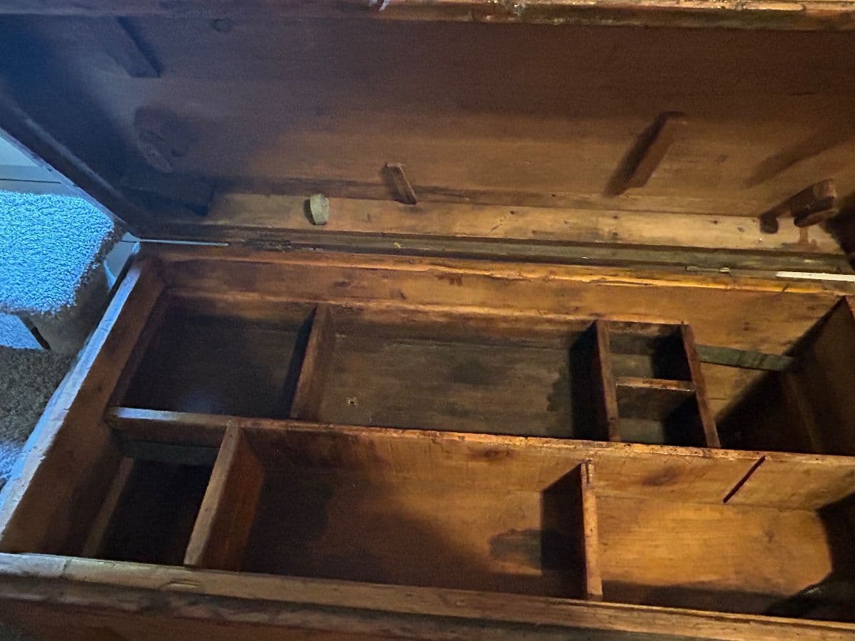 Franklin Clovercroft Estate Sale photo 12