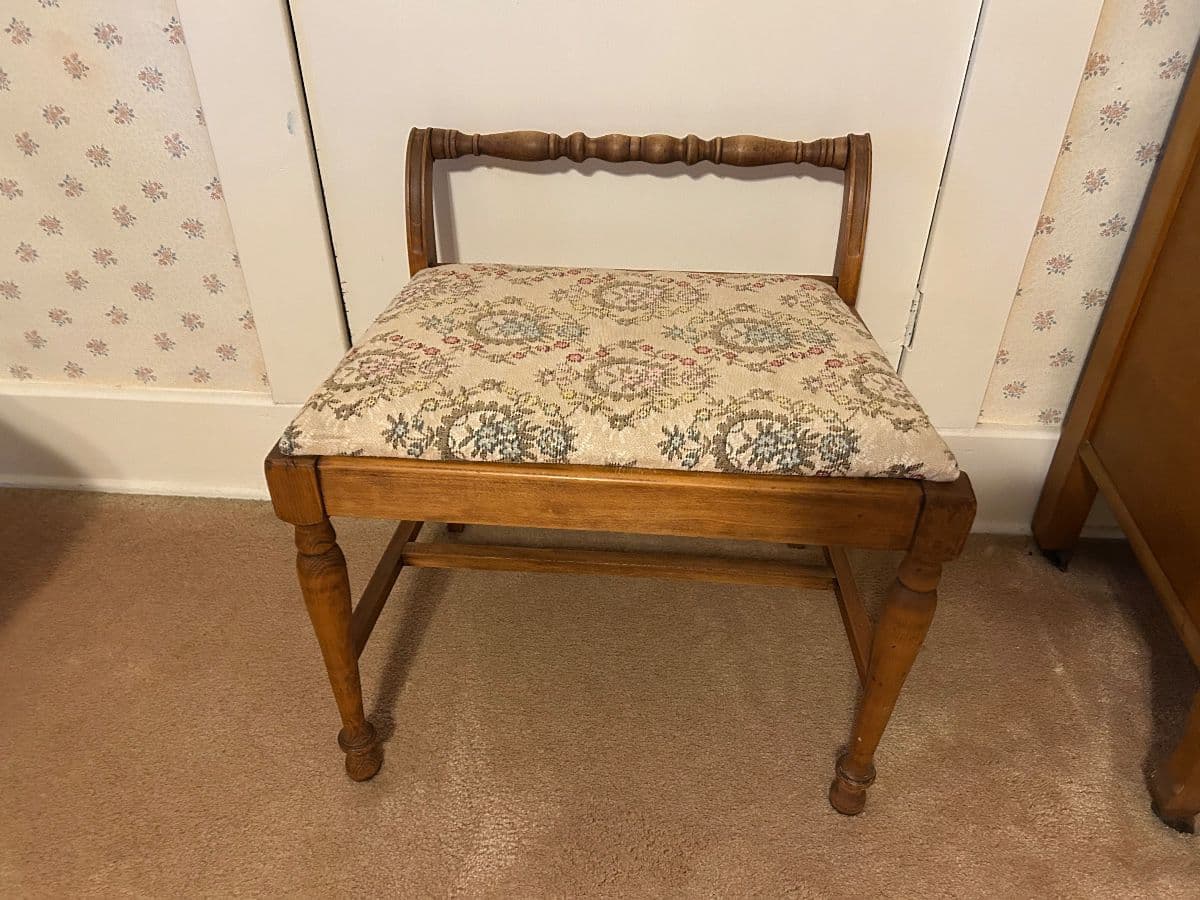 Franklin Clovercroft Estate Sale photo 6
