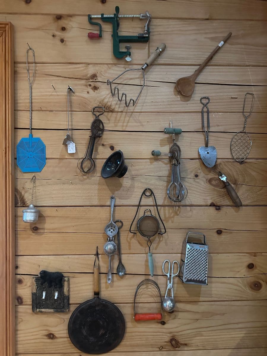 Log Cabin Fever Estate Sale! photo 4