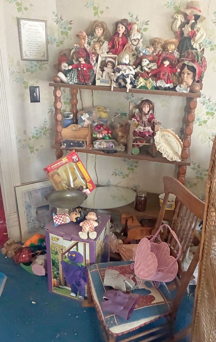 ESTATE AUCTION photo 9