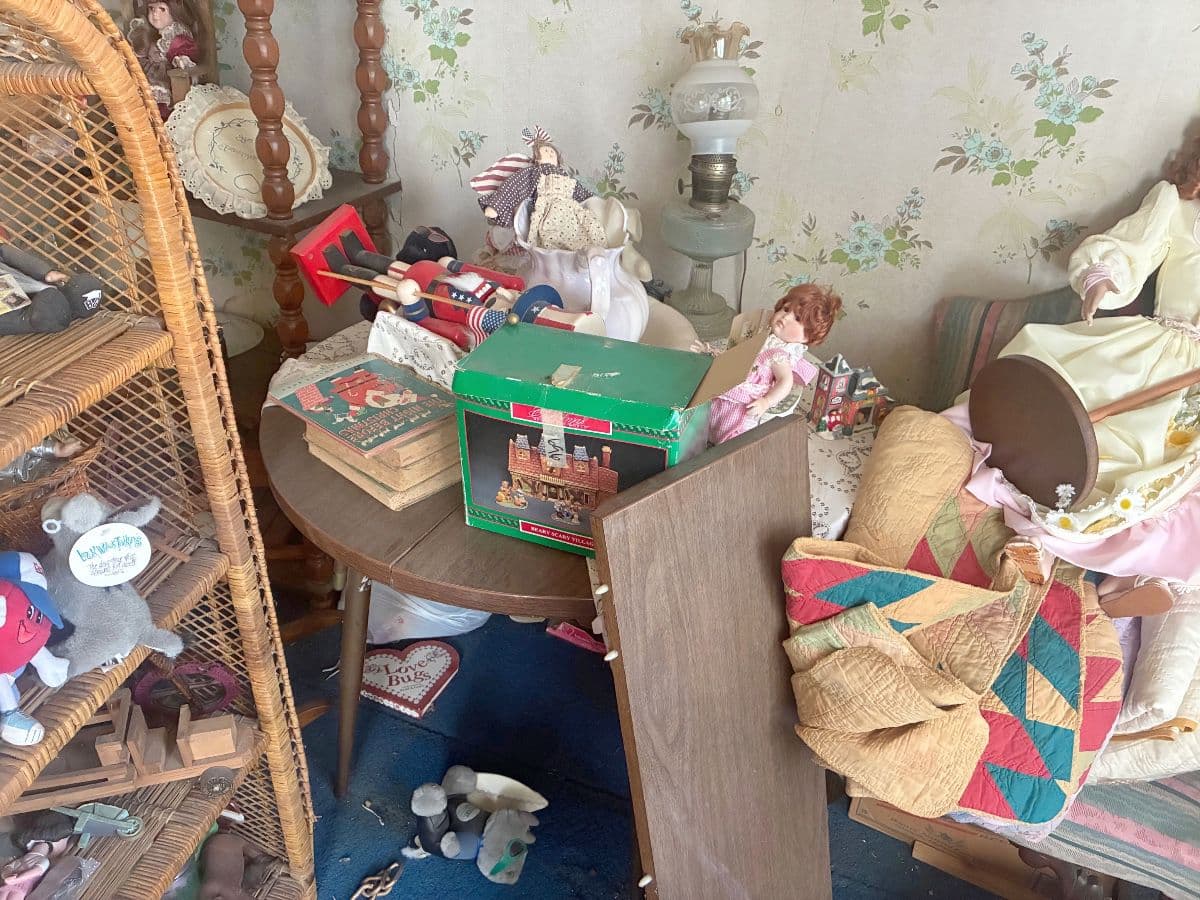 ESTATE AUCTION photo 6