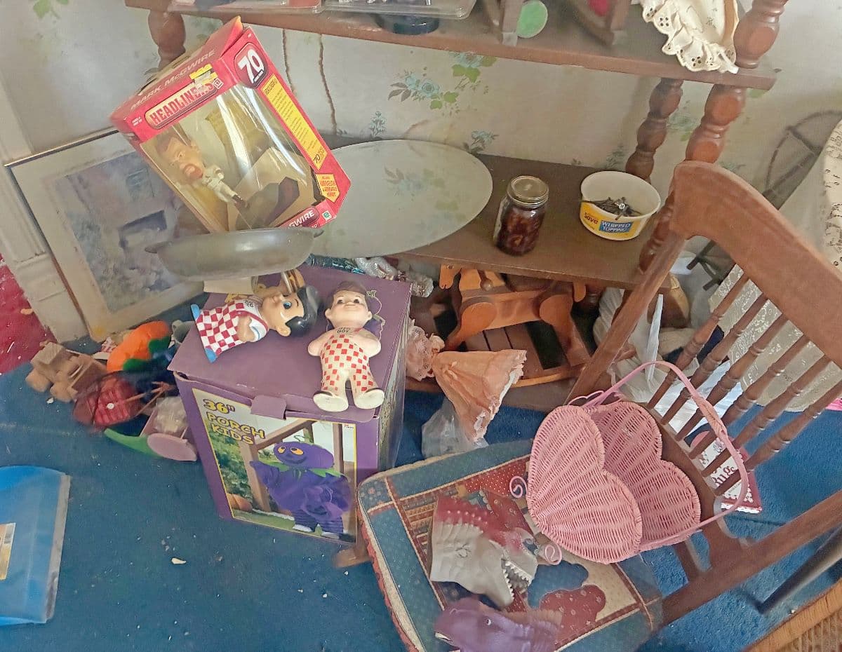 ESTATE AUCTION photo 10