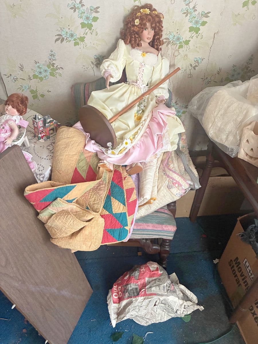 ESTATE AUCTION photo 5
